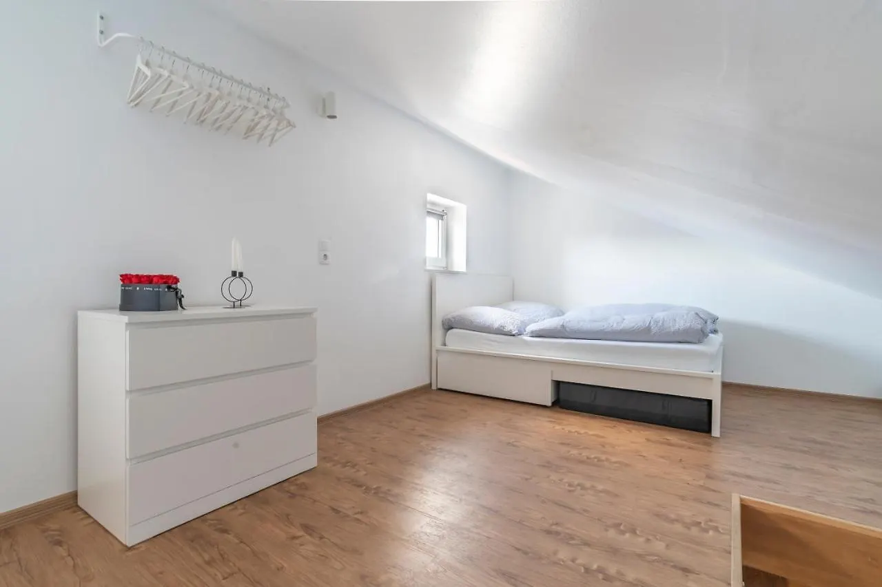 Apartment Stylish 2 Room Maisonette Hannover - Contactless Check-In