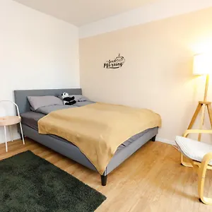 Fullhouse - - K28 B - Southern Center Apartment Leipzig